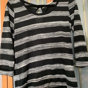 Juniors three-quarter sleeve